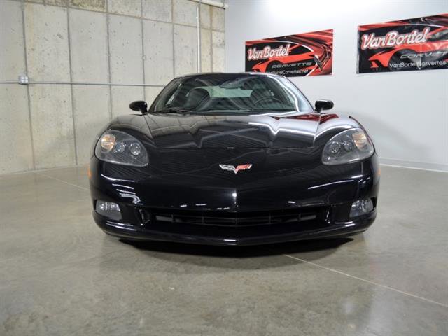Used 2008 Chevrolet Corvette Coupe w/ Preferred Equipment Group image 3