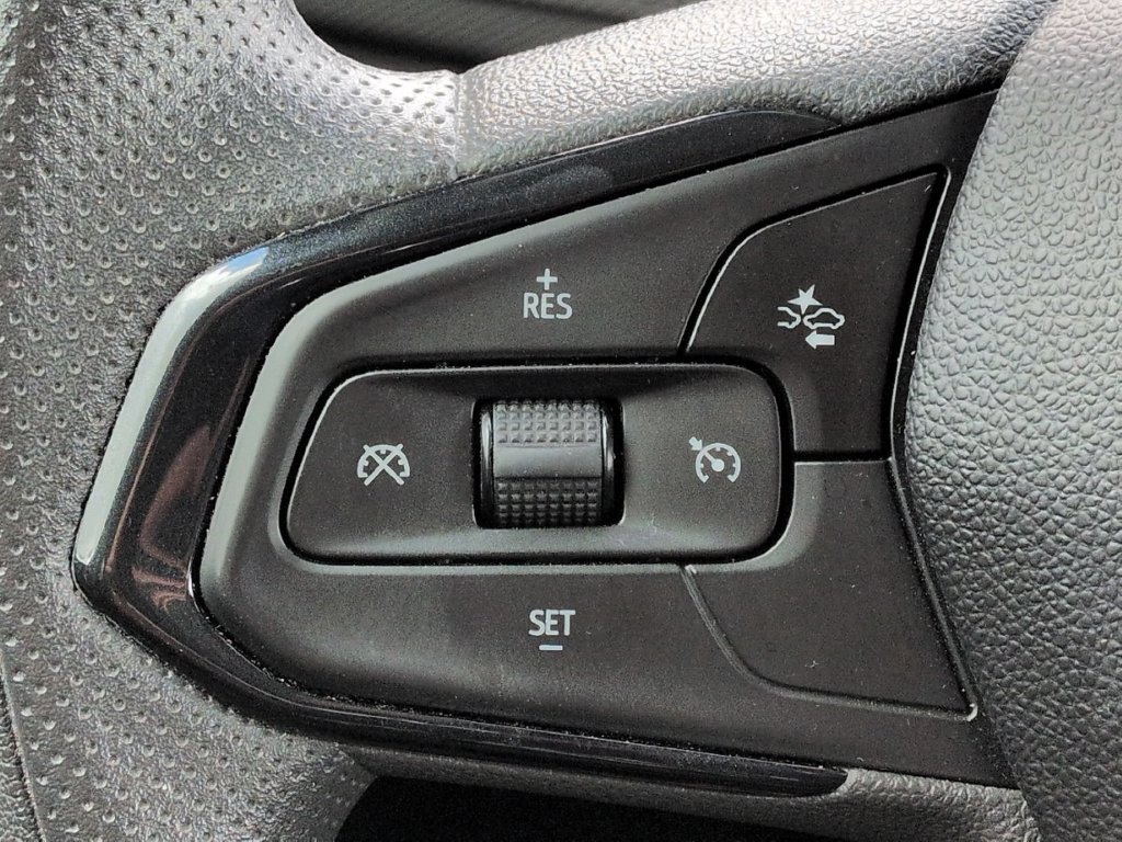 Used 2025 Chevrolet TrailBlazer LT AWD/4WD image 20