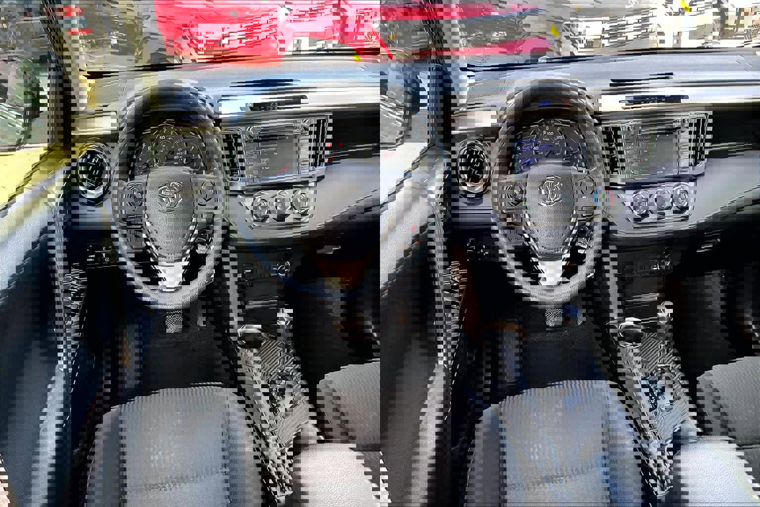 Used 2014 Toyota RAV4 LE image 5