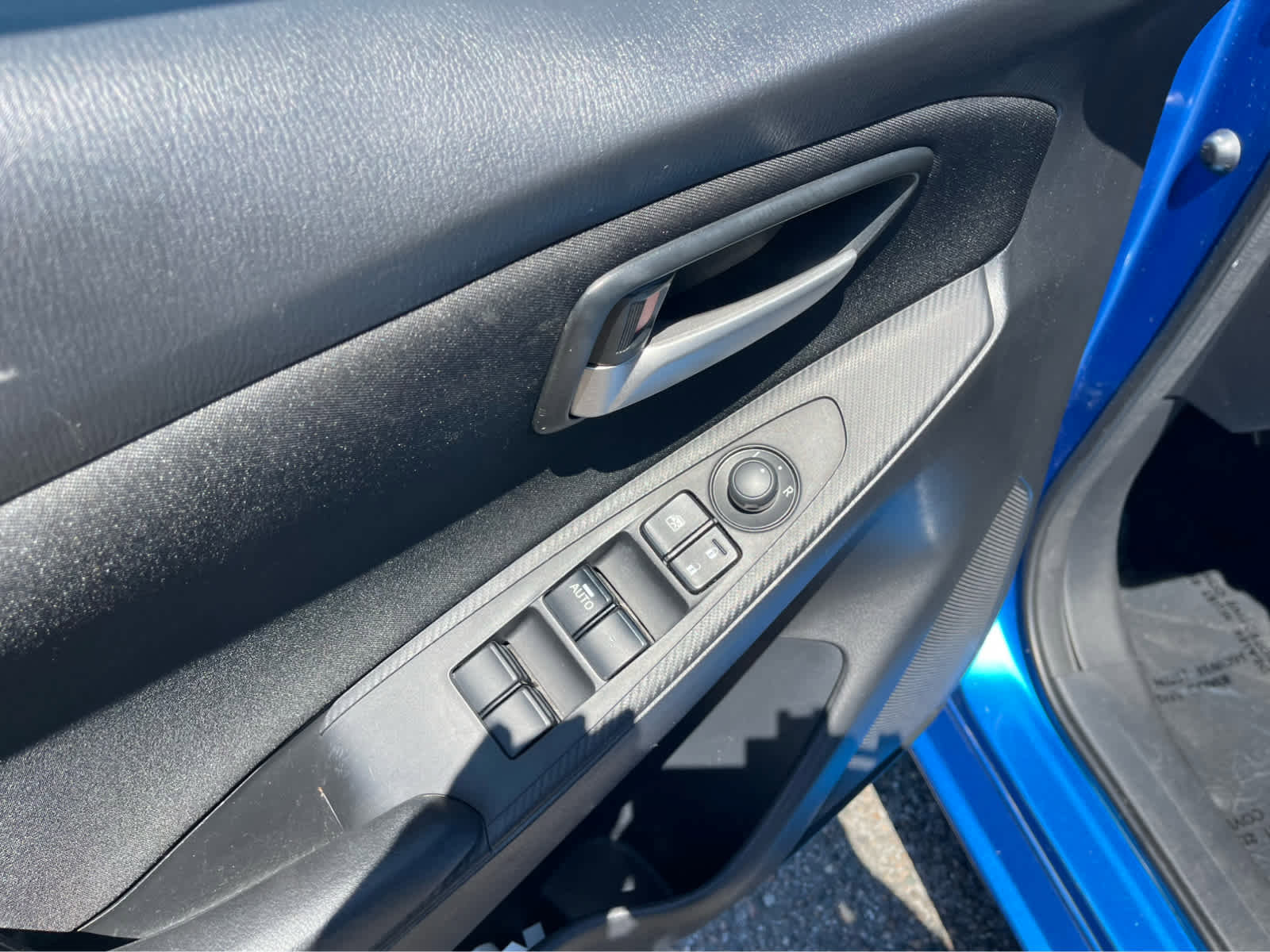 Used 2019 Toyota Yaris LE FWD image 12
