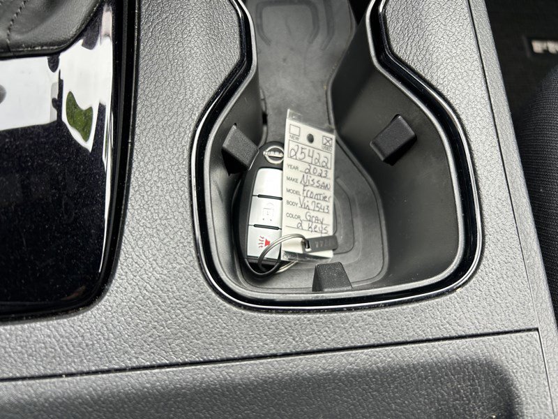 Used 2023 Nissan Frontier SV w/ Midnight Edition Package image 23