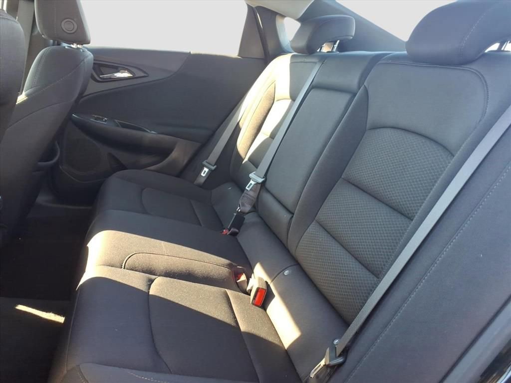 Used 2024 Chevrolet Malibu LT image 15
