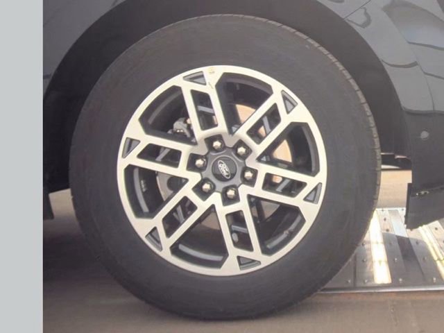 Used 2025 Ford Expedition Max Active image 21