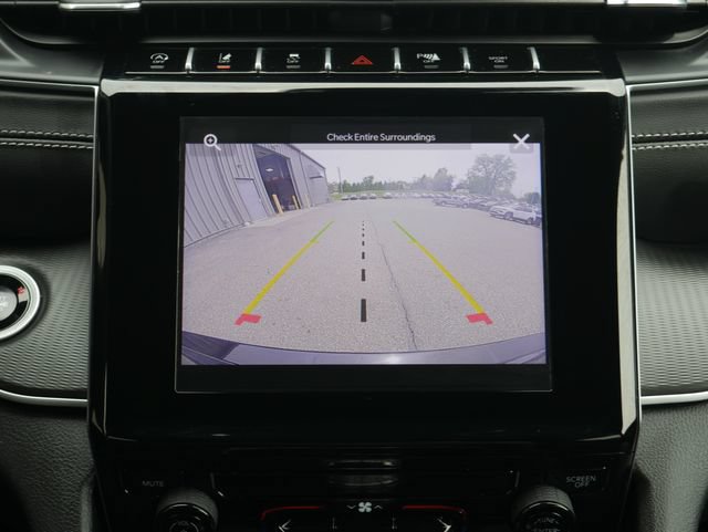 Used 2025 Jeep Grand Cherokee Laredo X AWD/4WD image 5