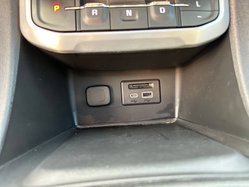 Used 2022 GMC Acadia SLT w/ Elevation Edition FWD image 22
