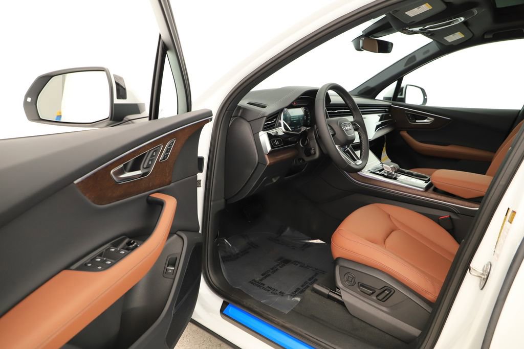 New 2026 Audi Q7 3.0T Premium Plus AWD/4WD image 14