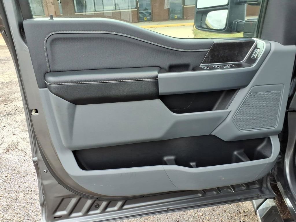 Used 2022 Ford F150 XLT w/ Equipment Group 302A High image 13