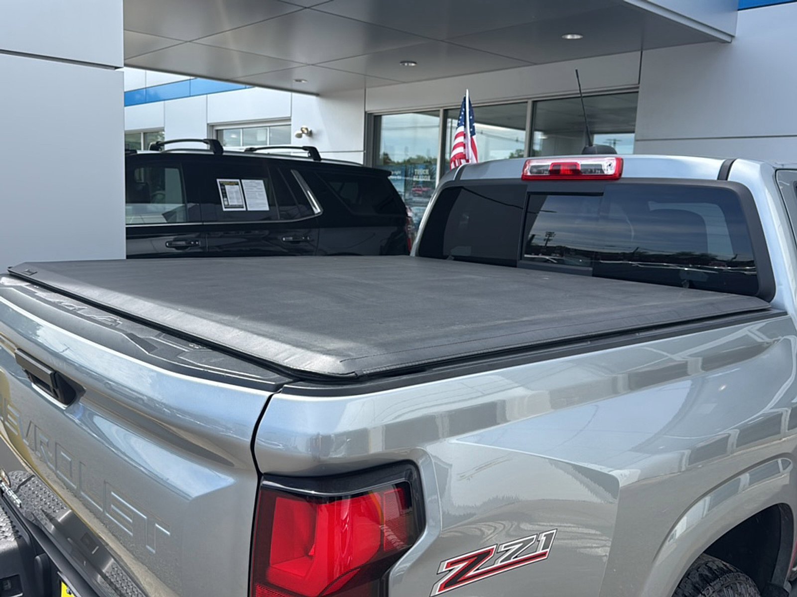 Used 2023 Chevrolet Colorado Z71 w/ Z71 Convenience Package 2 AWD/4WD image 24