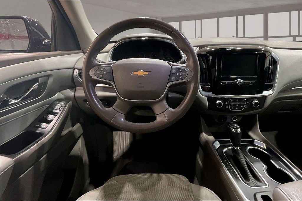 Used 2020 Chevrolet Traverse LT image 5