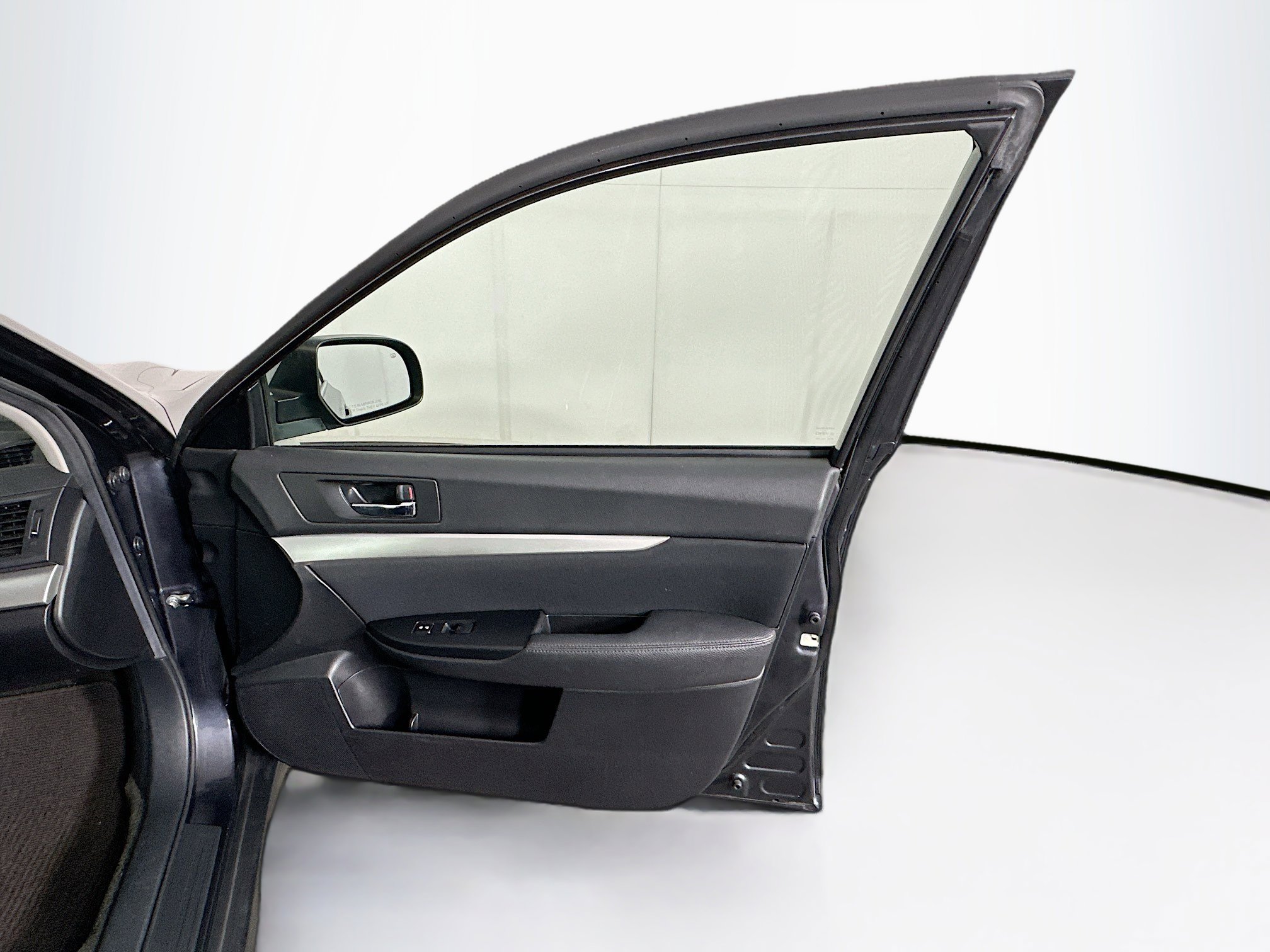 Used 2011 Subaru Outback 2.5i Premium w/ All-Weather Pkg image 28