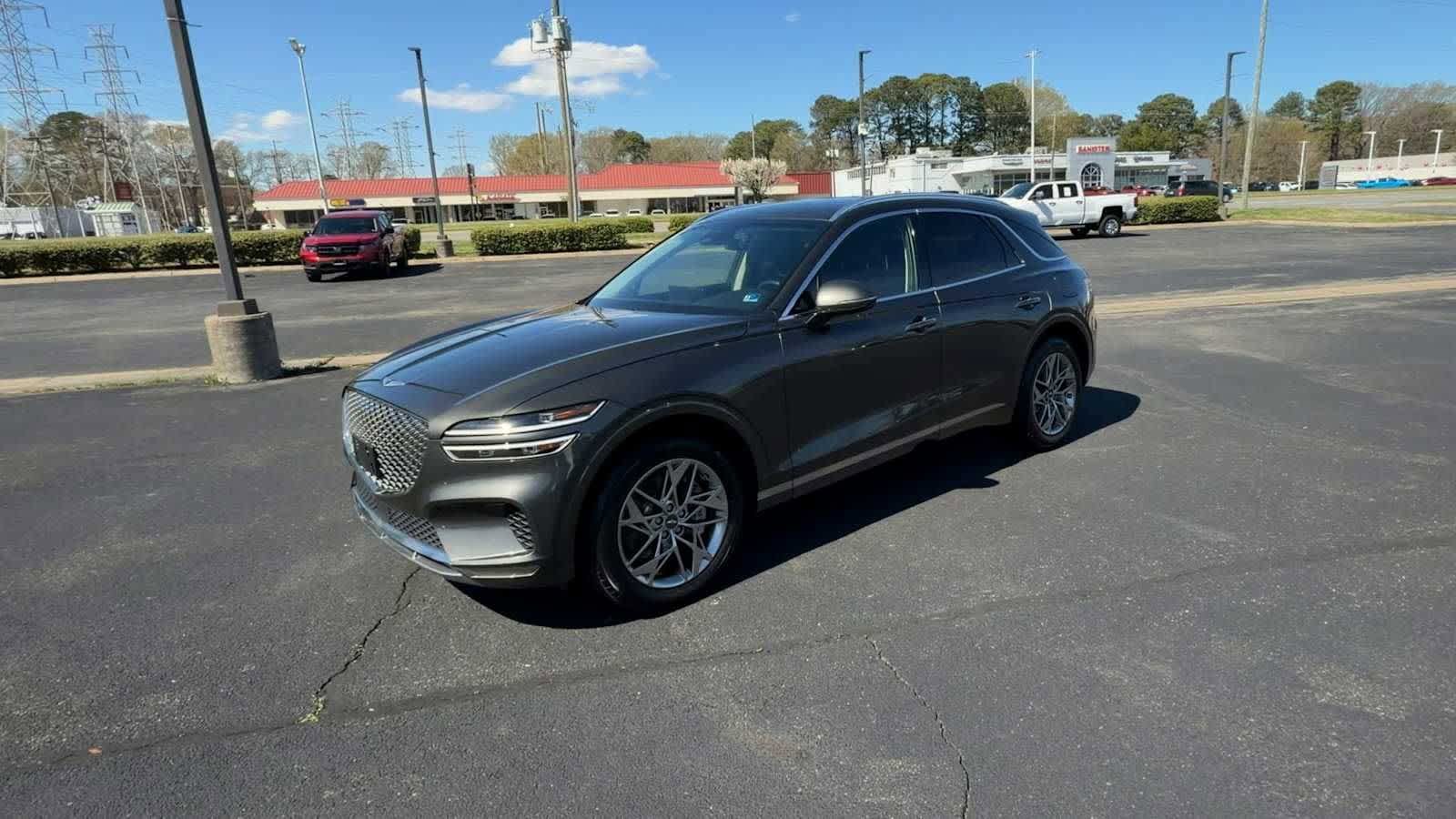 Used 2025 Genesis GV70 2.5T AWD/4WD image 4