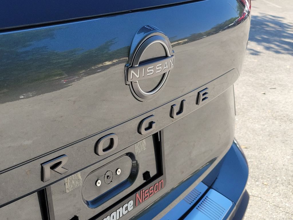 New 2026 Nissan Rogue SV image 10