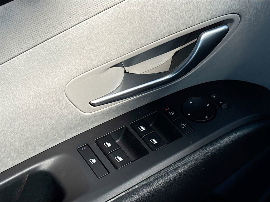 New 2025 Hyundai Tucson SEL image 18