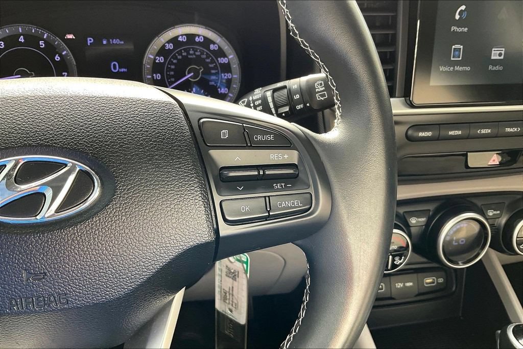 Used 2022 Hyundai Venue SEL FWD image 15