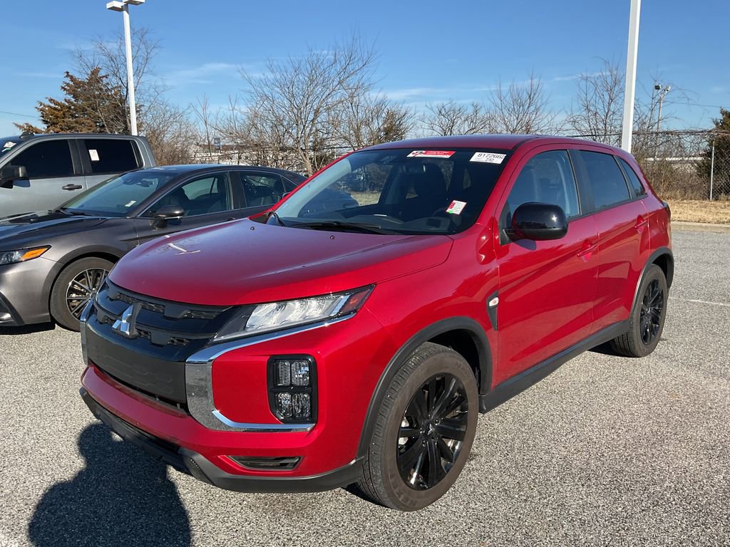 Used 2025 Mitsubishi Outlander Sport LE image 4