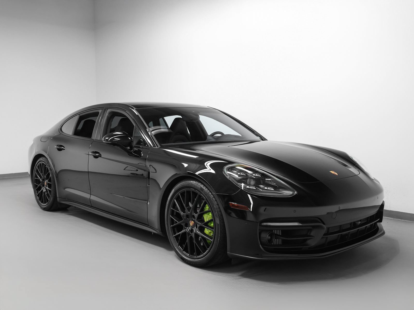 Certified 2023 Porsche Panamera AWD/4WD image 19