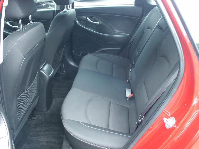 Used 2018 Hyundai Elantra GT image 7