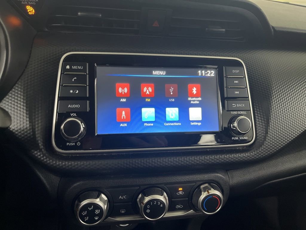 Used 2021 Nissan Kicks S image 60