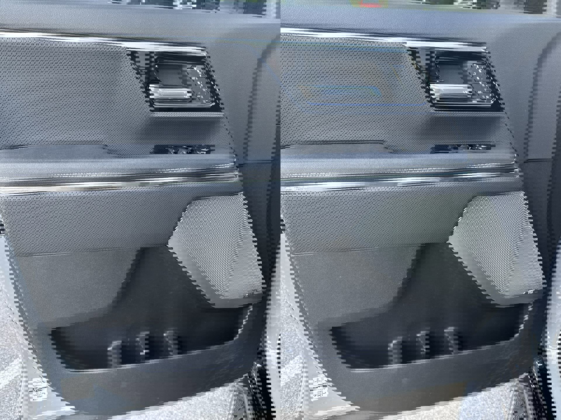 Used 2024 GMC Sierra EV Denali image 23