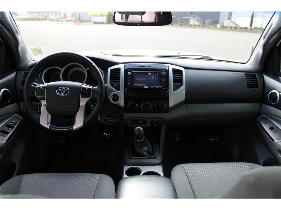 Used 2015 Toyota Tacoma 4x4 Double Cab image 9