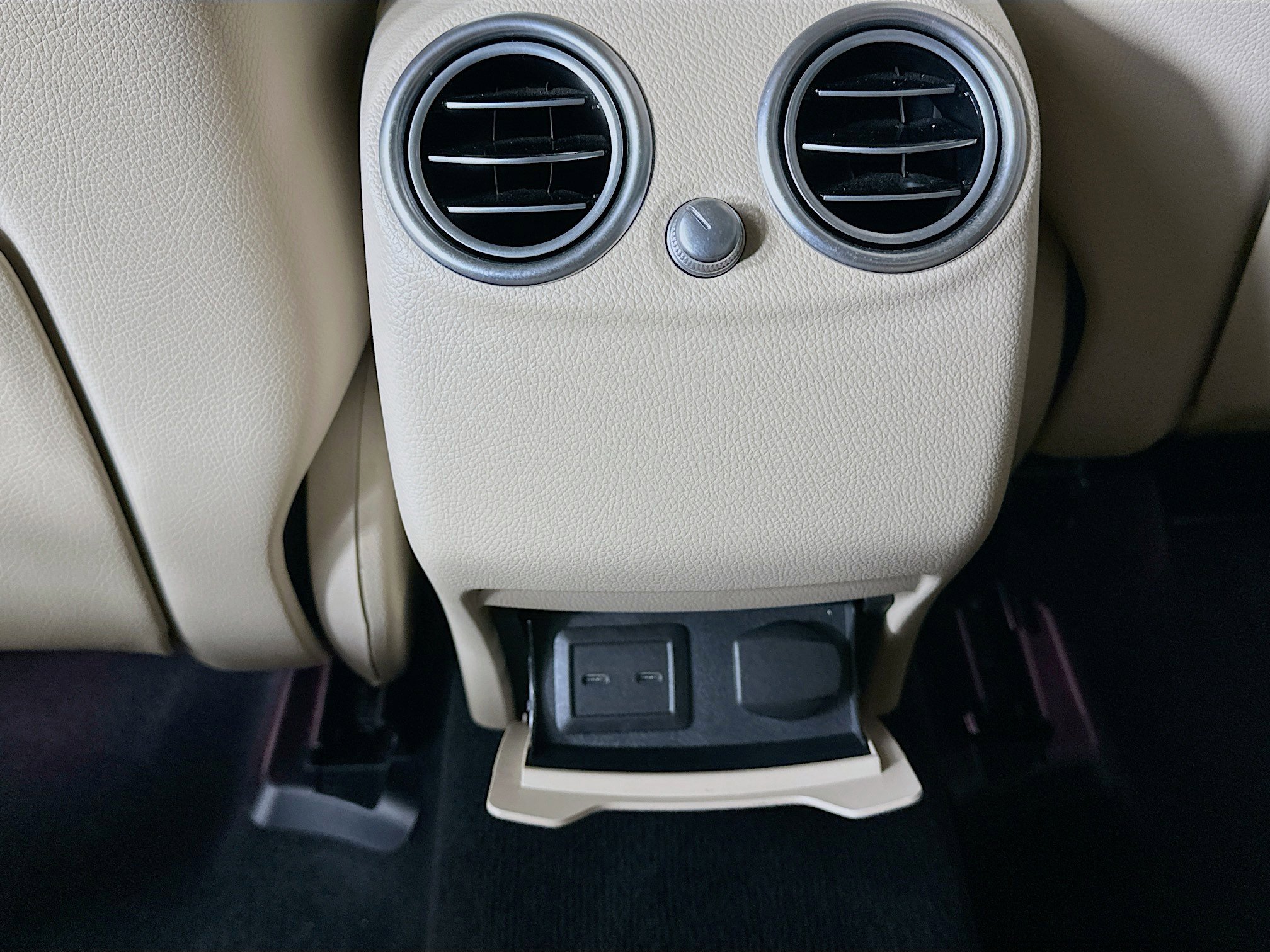 Certified 2022 Mercedes-Benz GLC 300 4MATIC w/ Multimedia Package Lite image 32