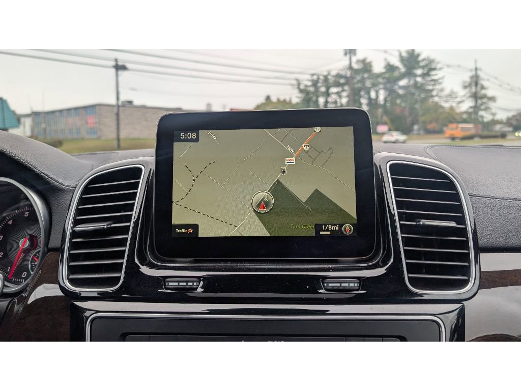 Used 2017 Mercedes-Benz GLS 450 4MATIC image 25