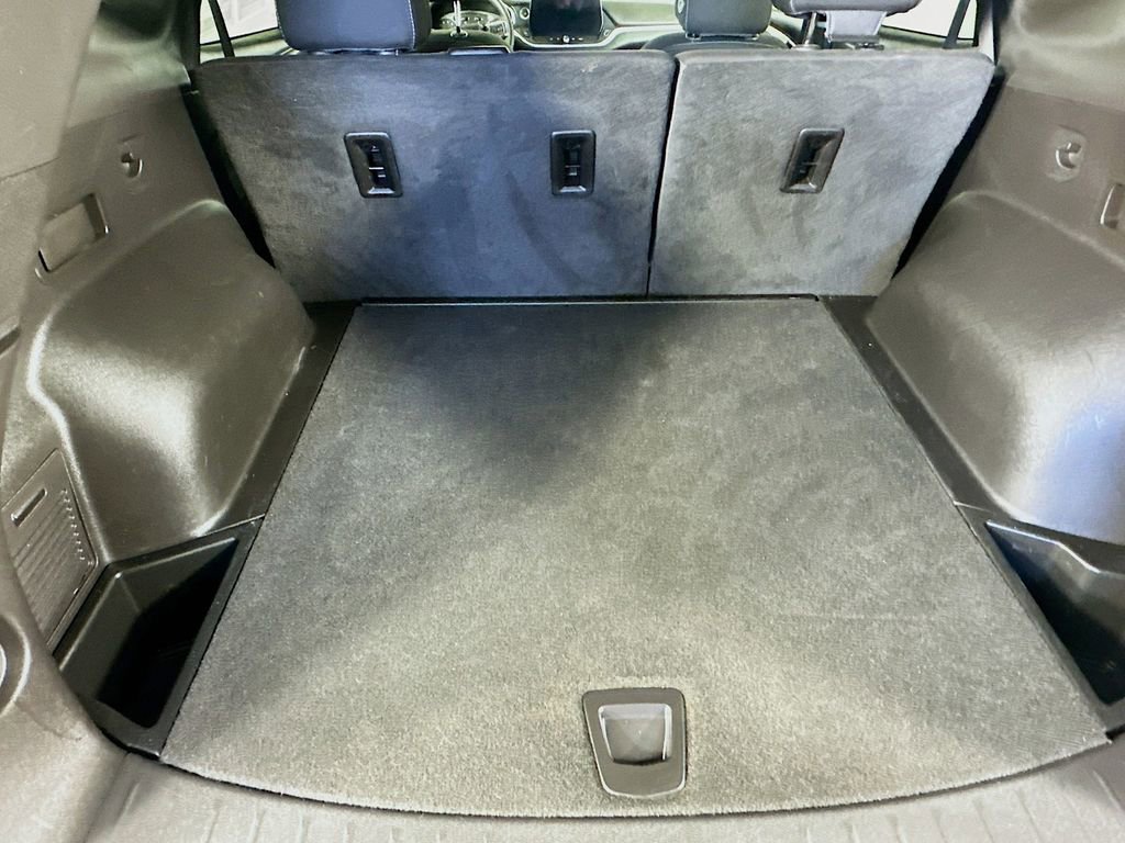 Used 2023 Chevrolet Blazer LT FWD image 32