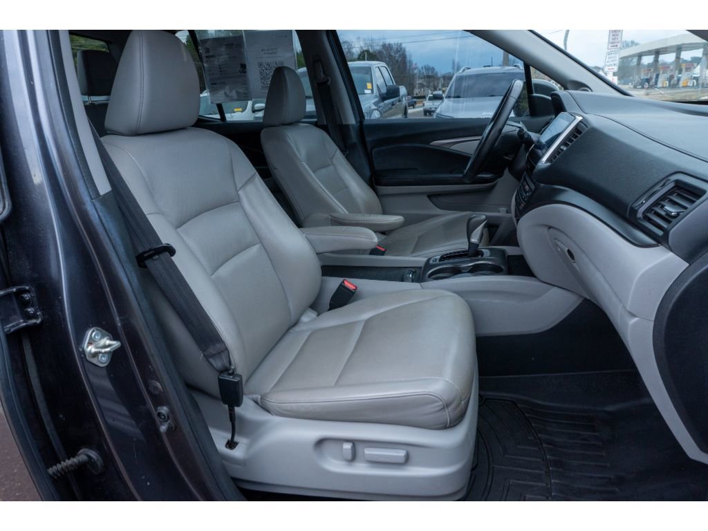 Used 2018 Honda Ridgeline RTL-T image 16