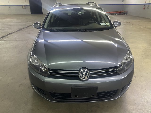 Used 2010 Volkswagen Jetta TDI FWD image 2