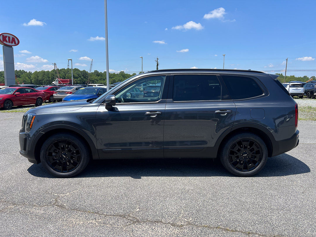 Used 2022 Kia Telluride EX w/ EX Premium Package AWD/4WD image 2