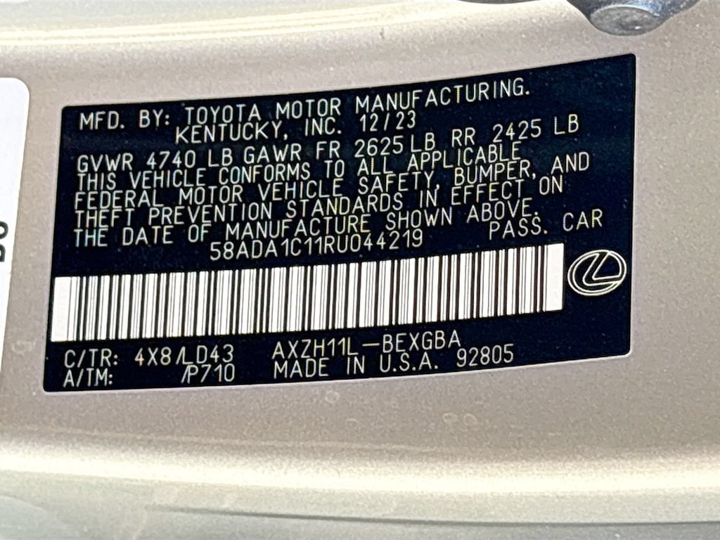 Used 2024 Lexus ES 300h w/ Premium Package FWD image 35