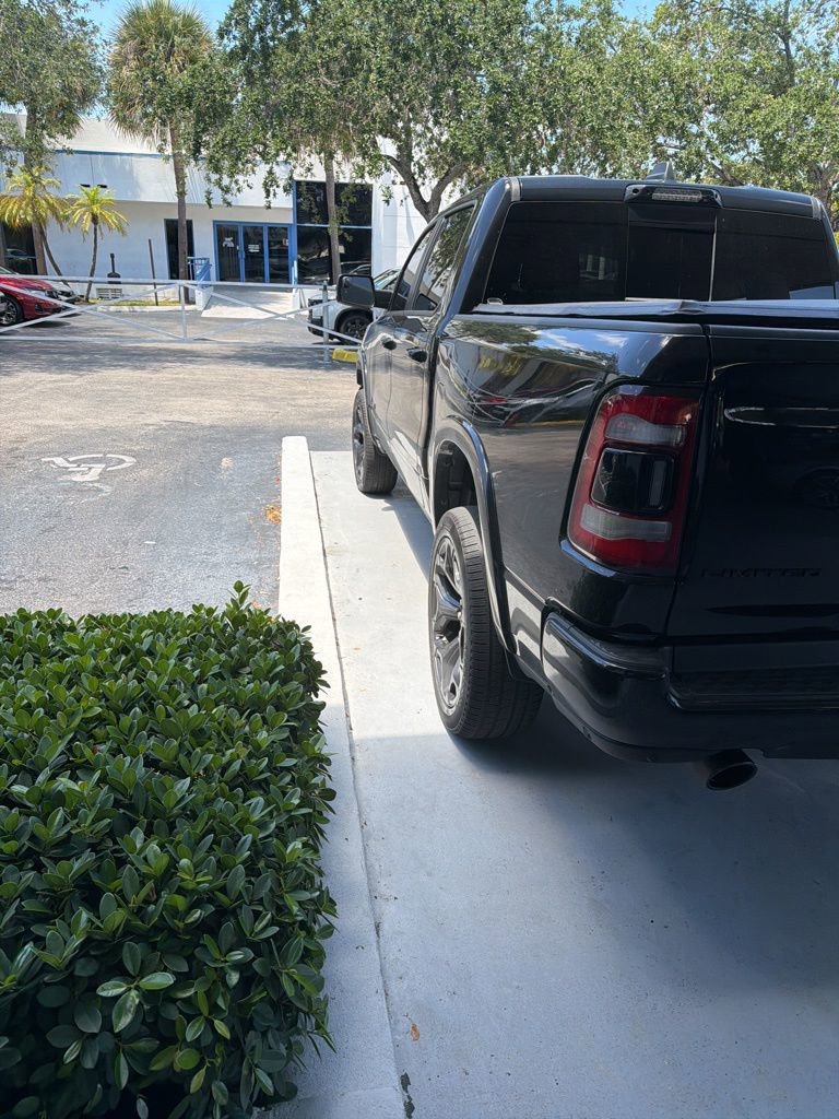 Used 2024 RAM 1500 Limited AWD/4WD image 5