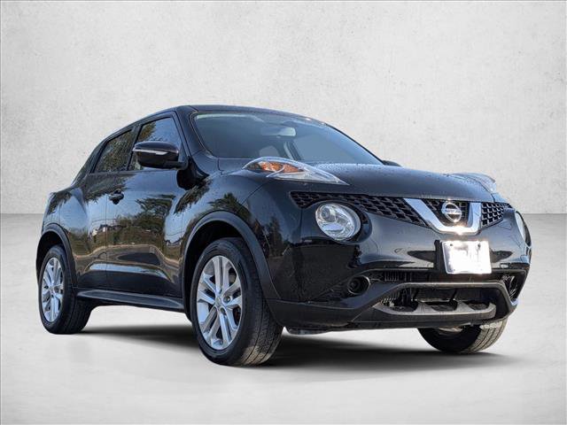 Used 2016 Nissan Juke SV image 3