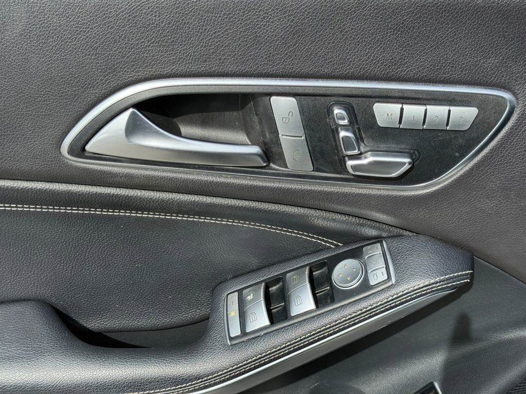 Used 2018 Mercedes-Benz CLA 250 image 11