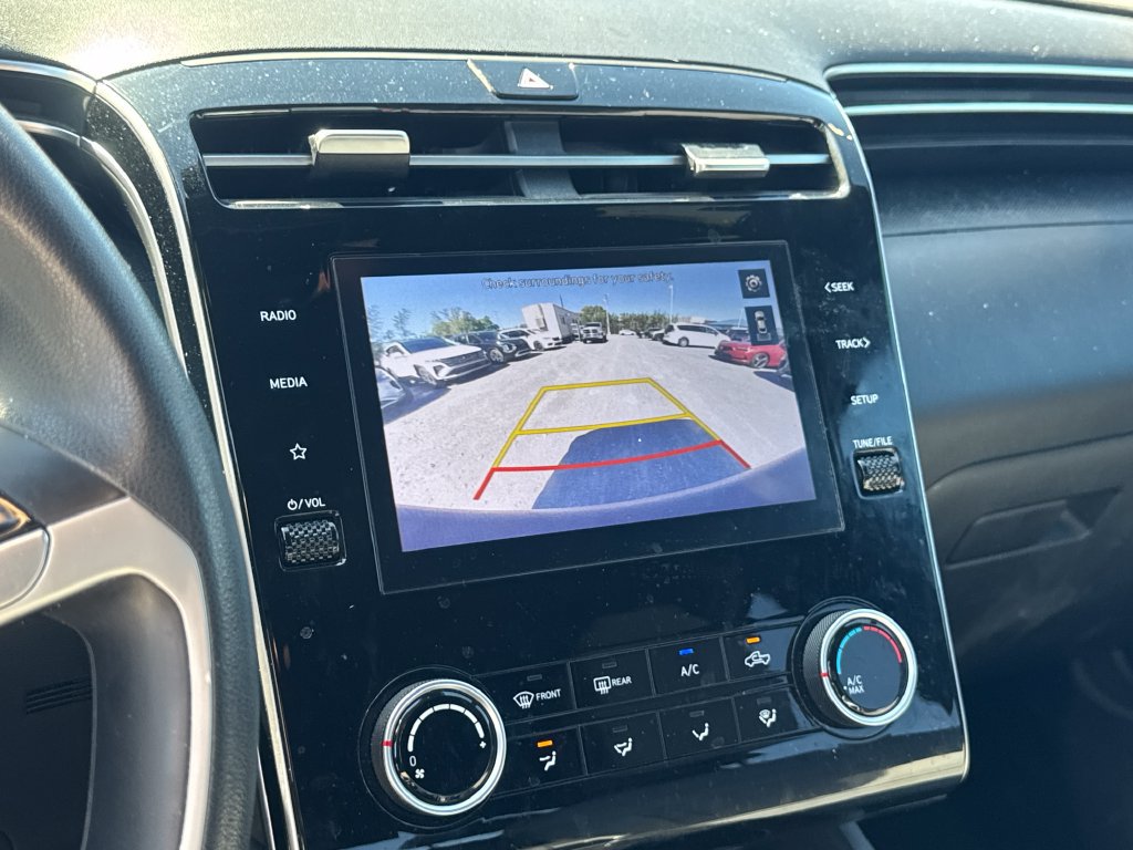 Used 2023 Hyundai Santa Cruz SE FWD image 17