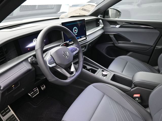 New 2026 Volkswagen Tiguan SE R-Line image 19