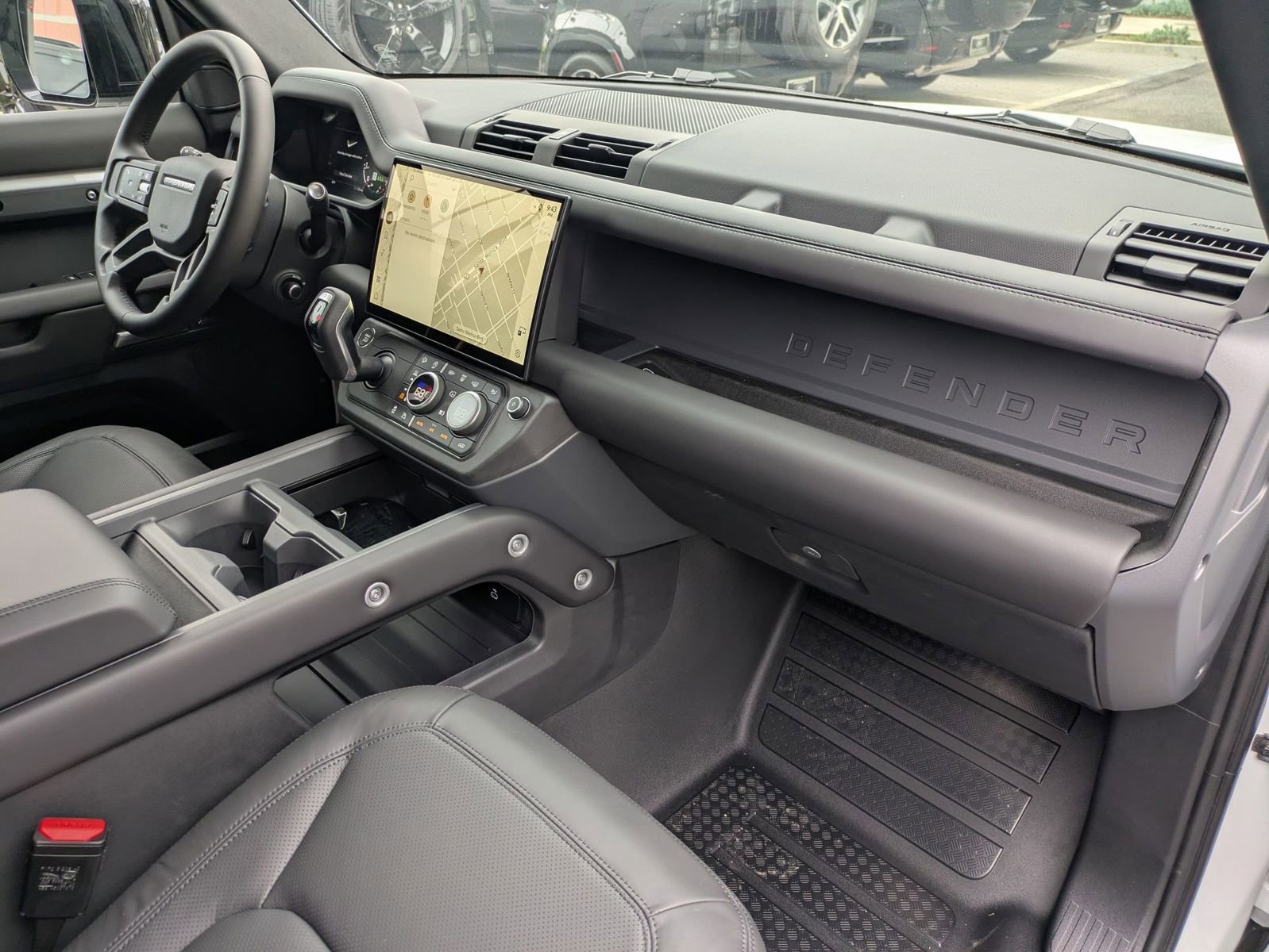 New 2026 Land Rover Defender 110 X-Dynamic SE image 33