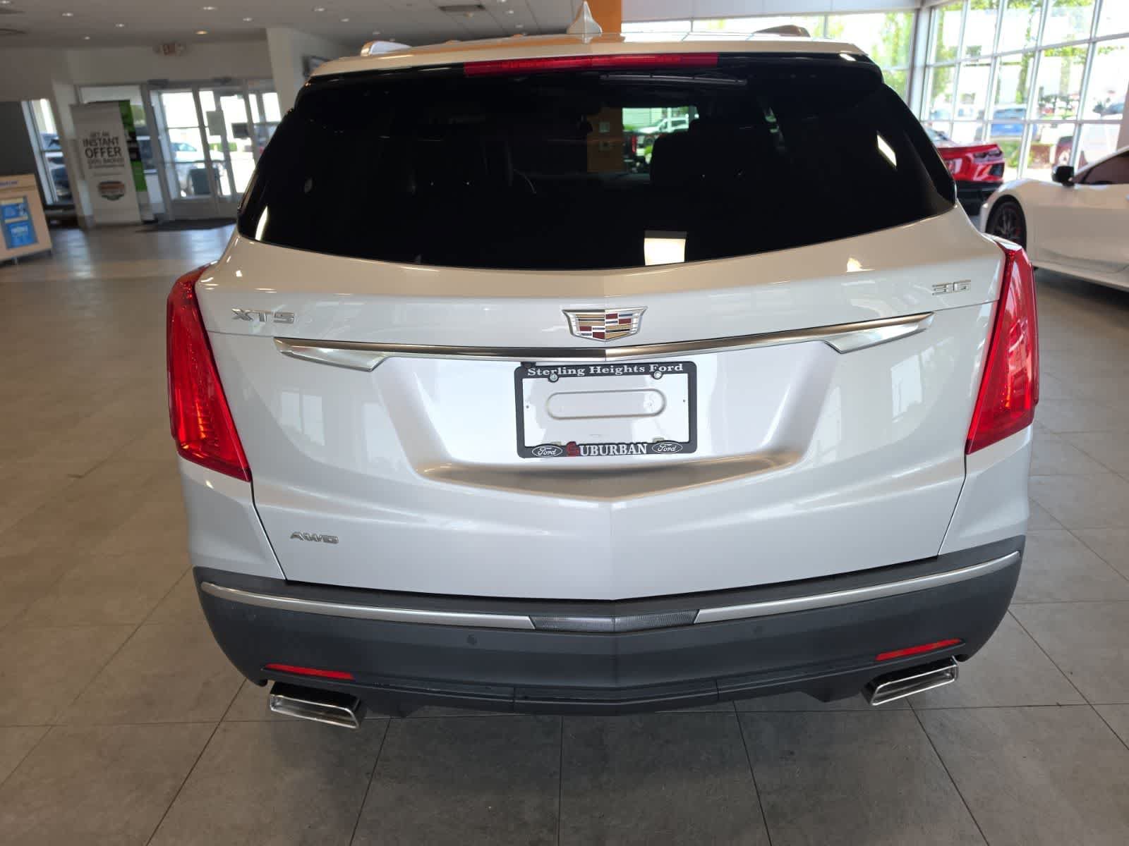 Used 2018 Cadillac XT5 Luxury AWD/4WD image 10