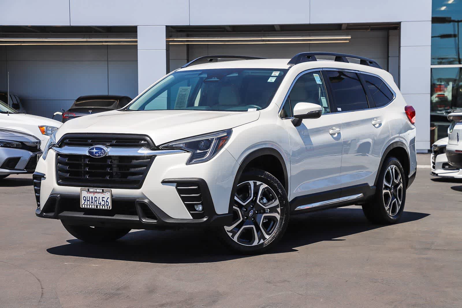 Used 2023 Subaru Ascent Limited AWD/4WD image 1