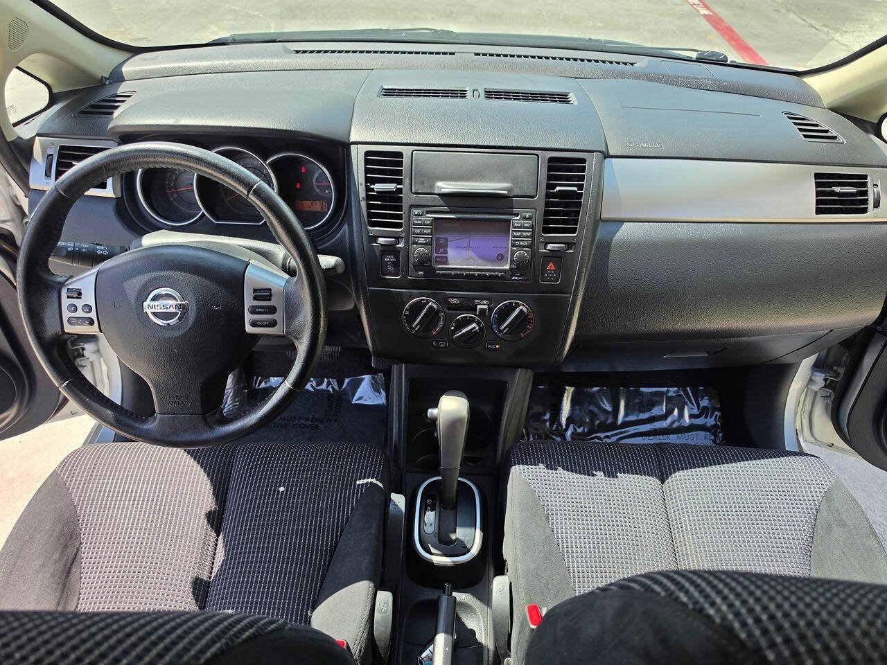Used 2012 Nissan Versa Hatchback w/ SL Navigation Pkg FWD image 36