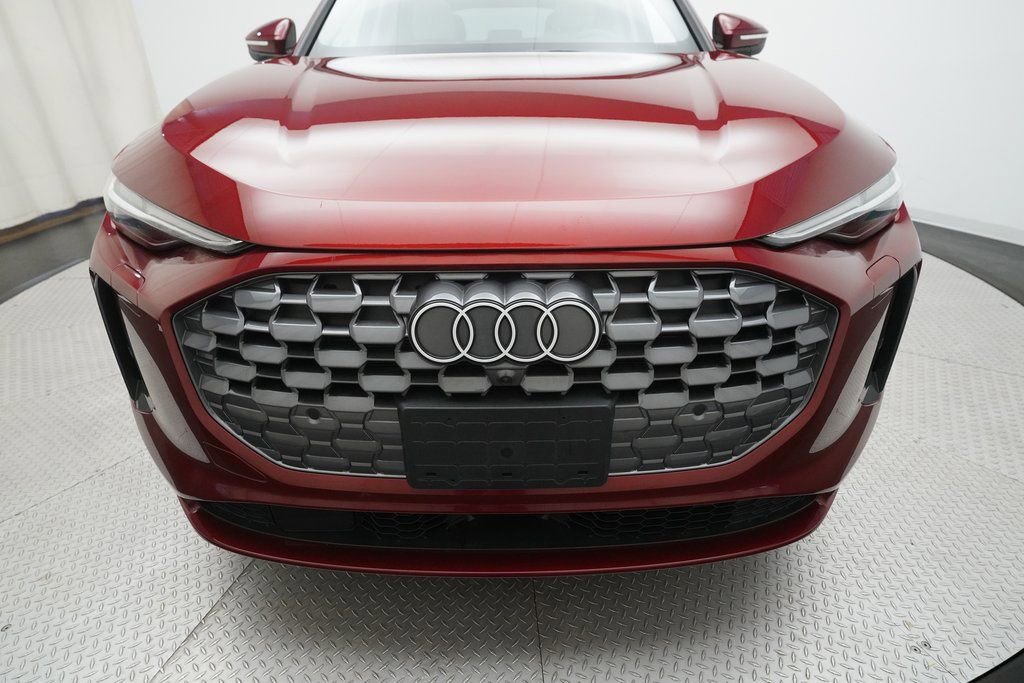 Certified 2025 Audi Q5 Premium Plus w/ Premium Plus image 4