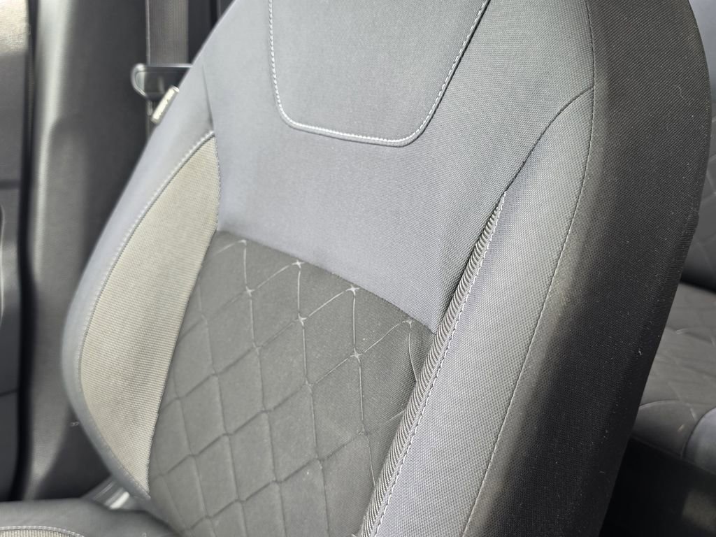 Used 2019 Nissan Kicks SV FWD image 10