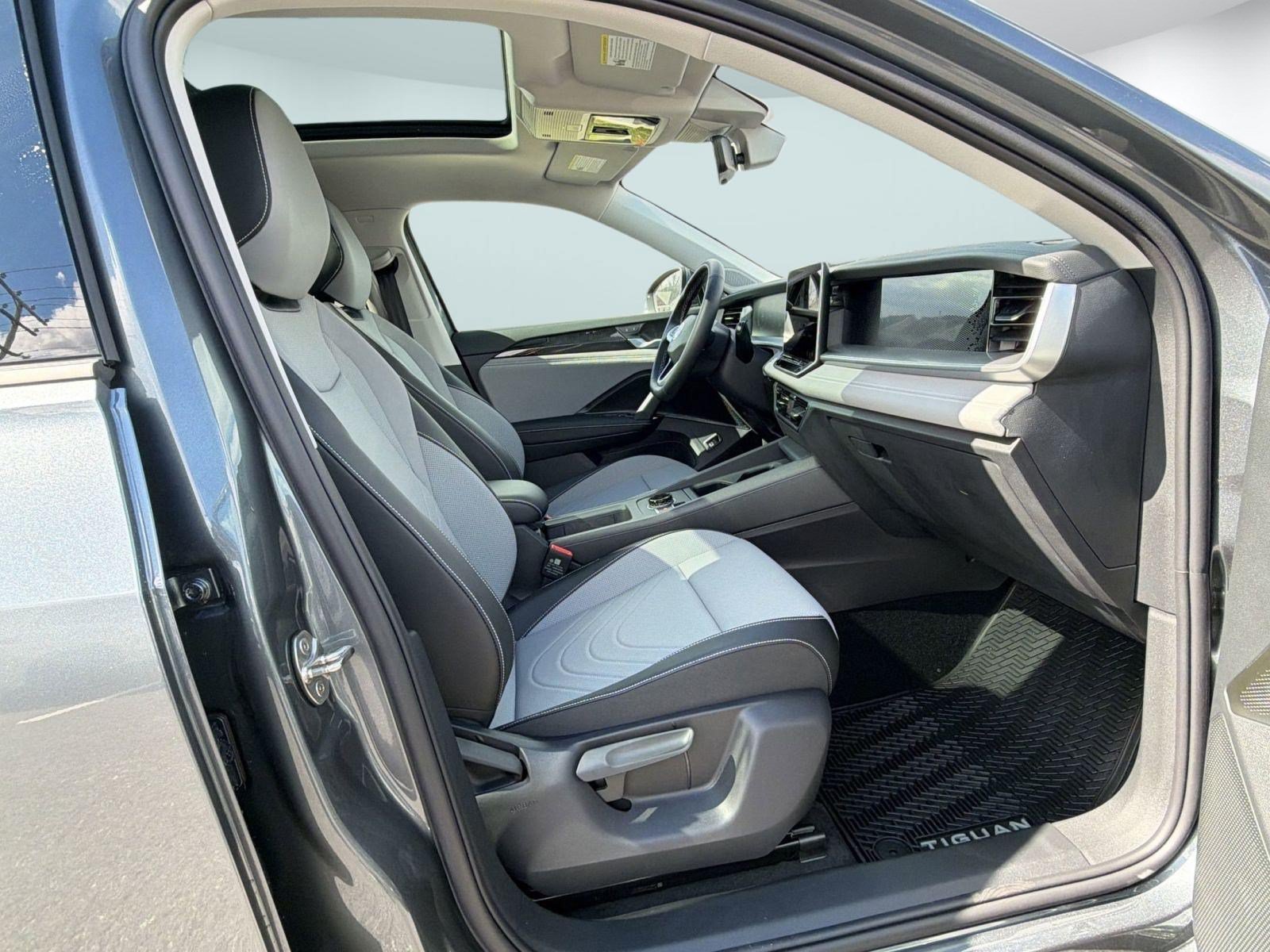 New 2026 Volkswagen Tiguan SE AWD/4WD image 27