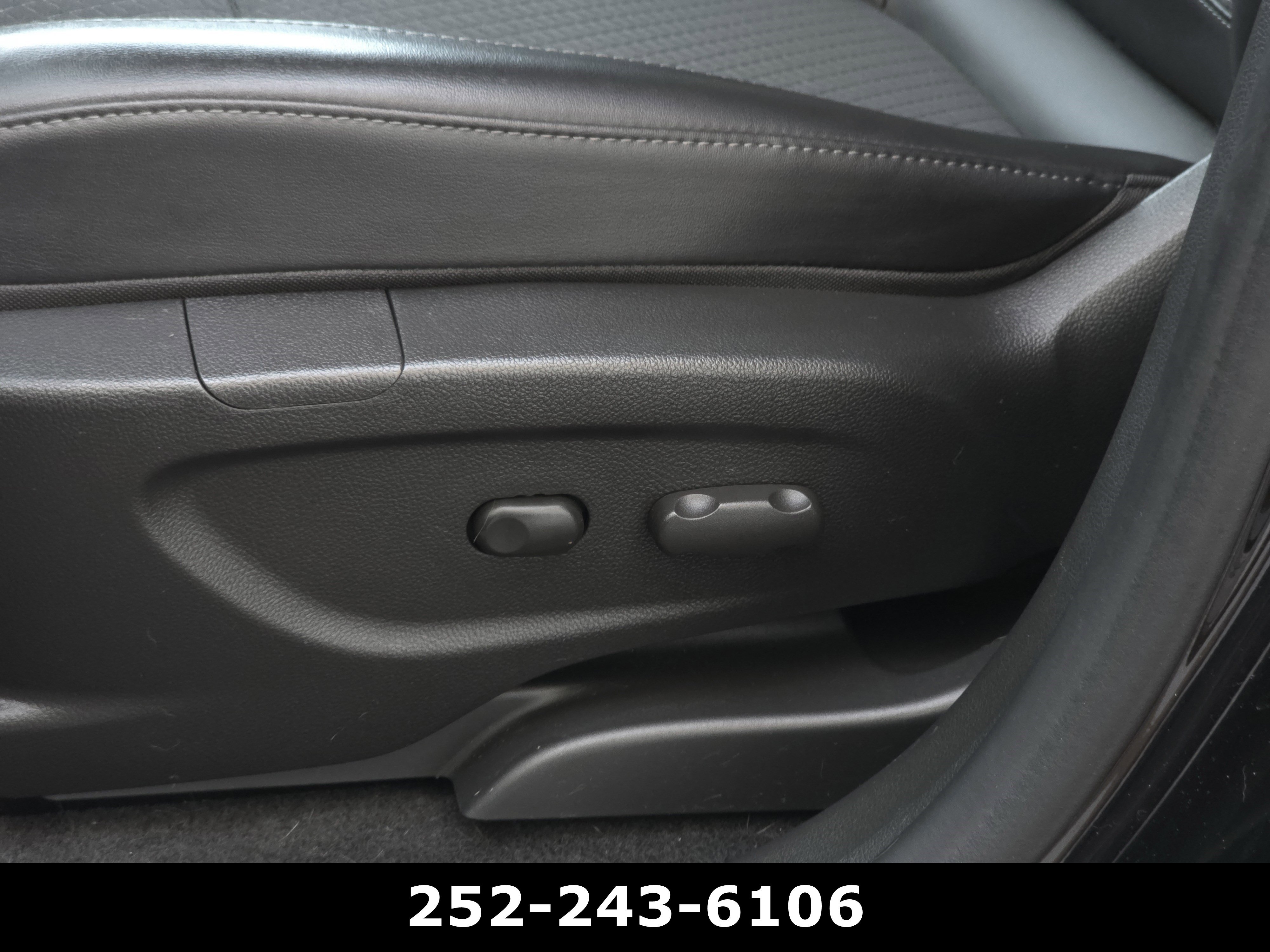 Used 2022 Buick Encore Preferred w/ Safety Package FWD image 11