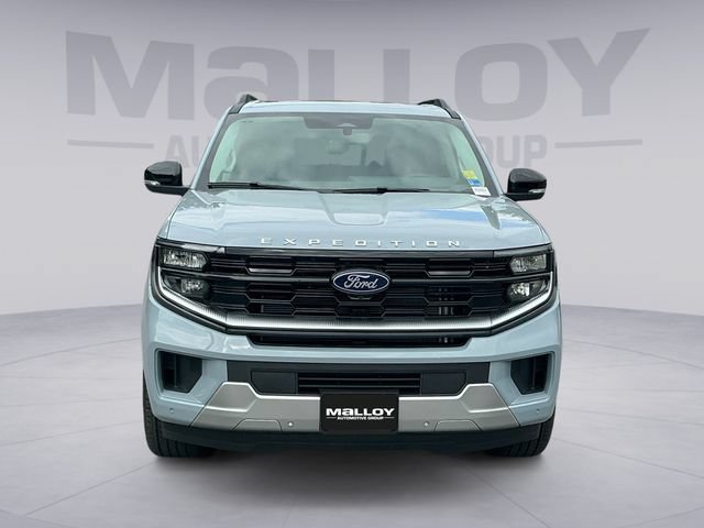 Certified 2026 Ford Expedition Platinum w/ Driver's Package AWD/4WD image 8