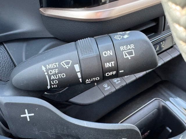 Used 2025 Toyota Crown Signia image 30