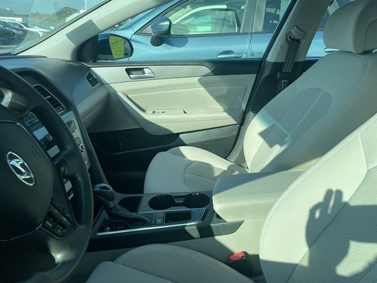 Used 2015 Hyundai Sonata SE w/ Option Group 09 image 5