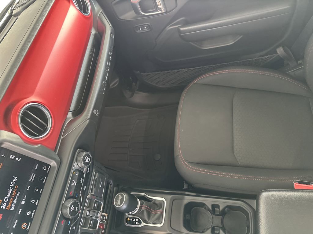Used 2022 Jeep Wrangler Unlimited Rubicon image 24