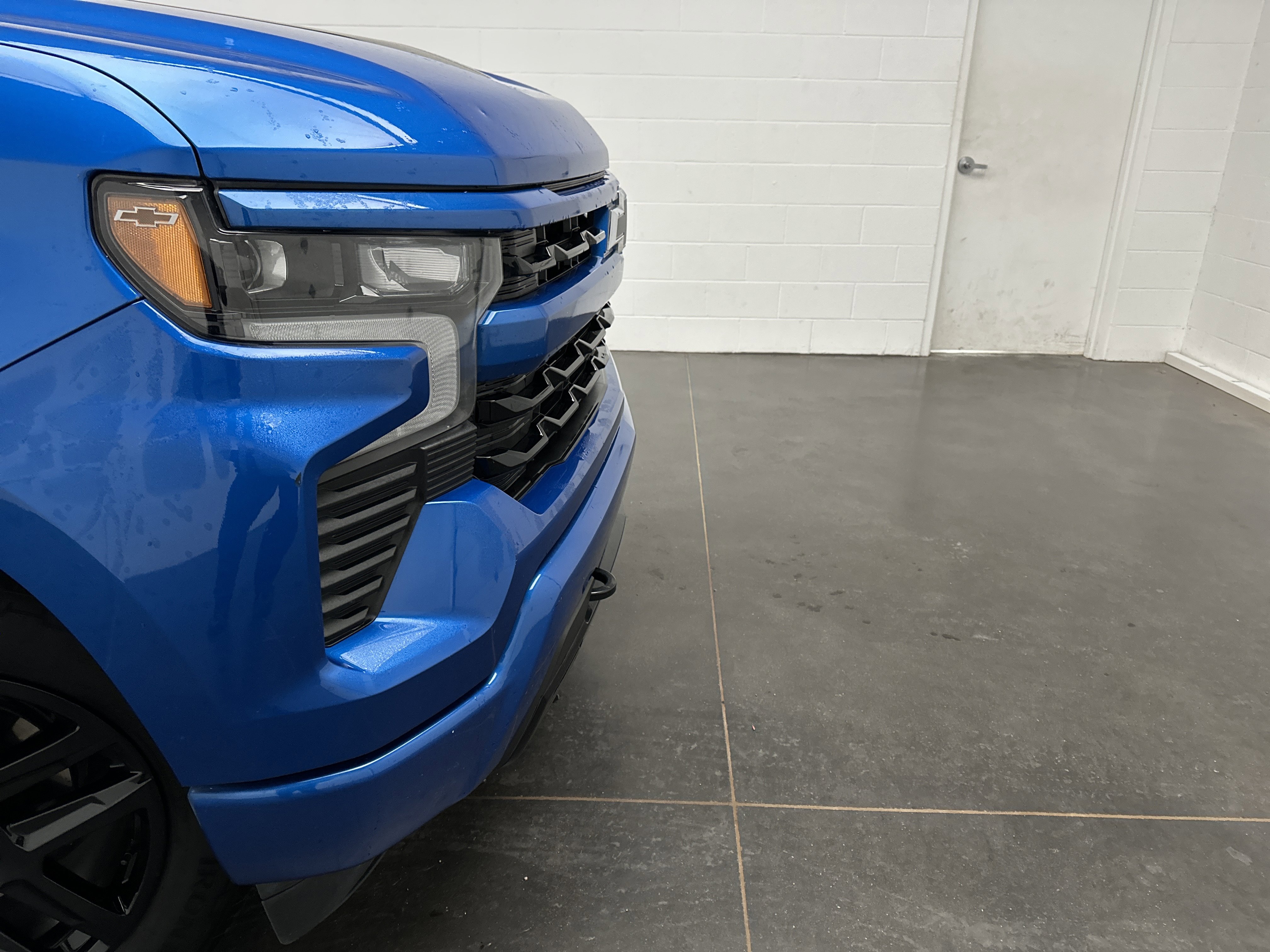Used 2023 Chevrolet Silverado 1500 RST w/ Rally Edition image 2