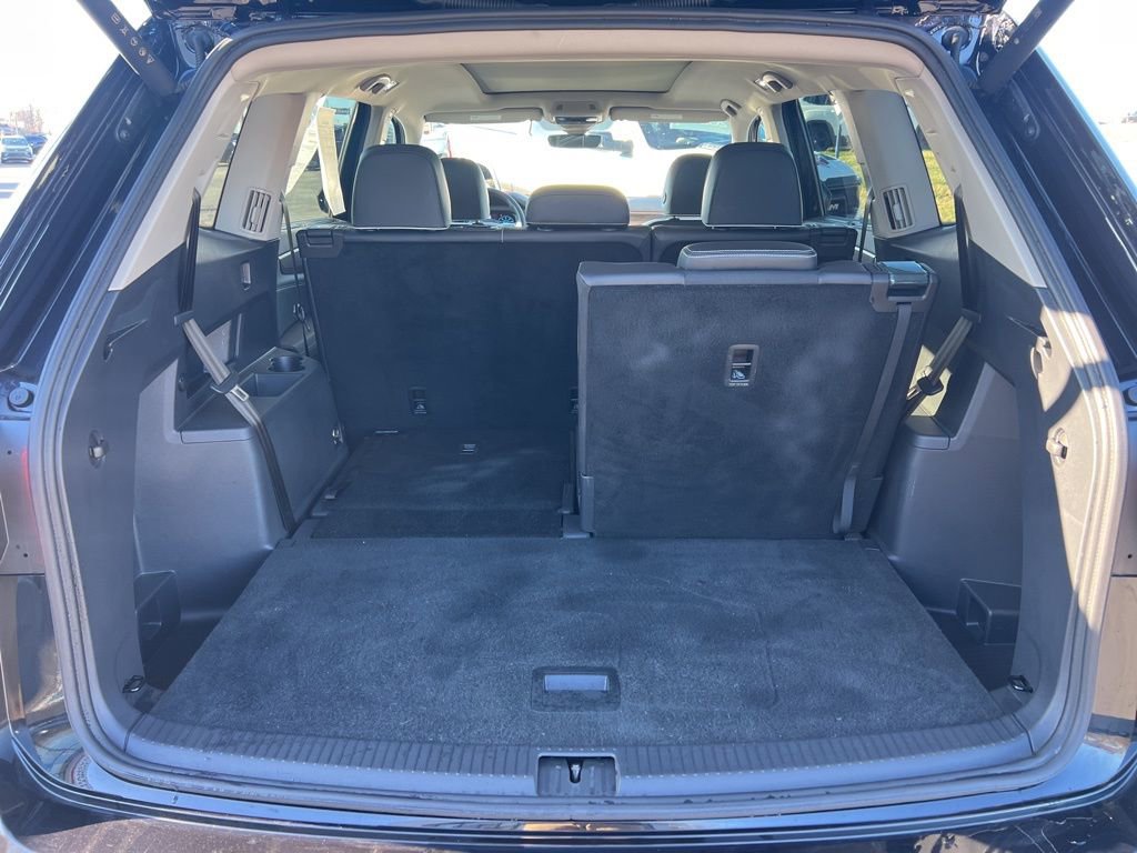 Used 2024 Volkswagen Atlas SEL Premium R-Line image 14